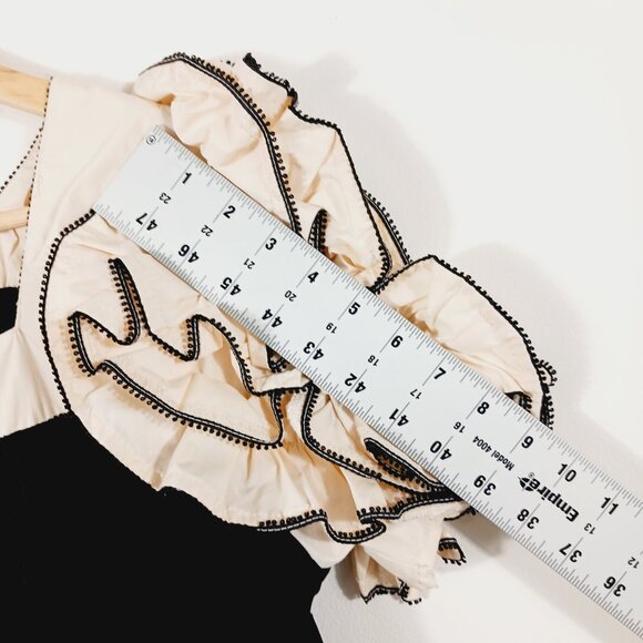 Entro NWT Medium Manhattan Chic Dress, Black W/ Cream Oversized Ruffled Sleeves - Picture 13 of 16